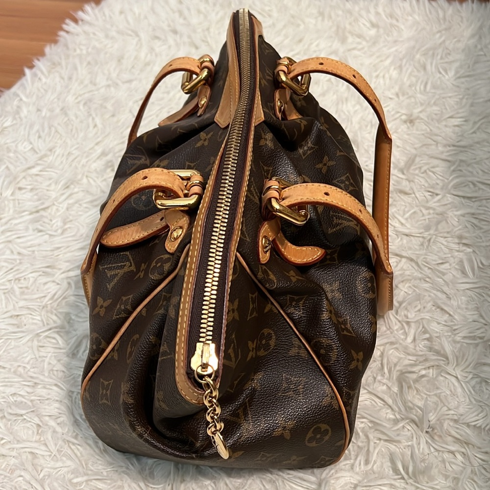 Authentic Louis Vuitton - Picture 2 of 7